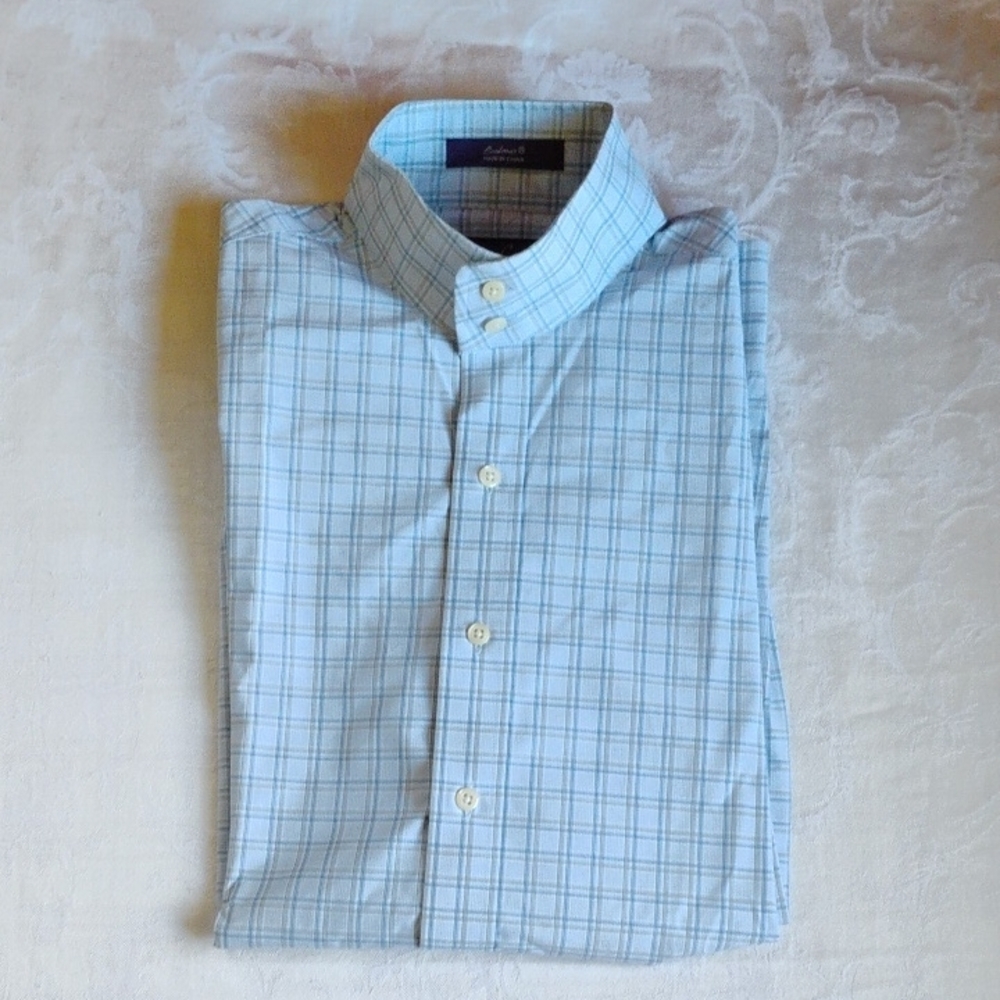 Casual Blue Button Down Shirt with Checkered Pattern